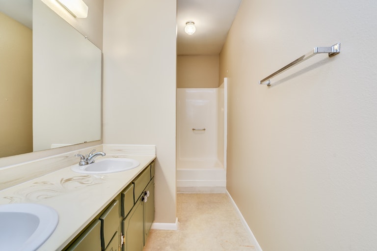 Photo 28 of 32 - 2176 E Ellis Dr, Tempe, AZ 85282