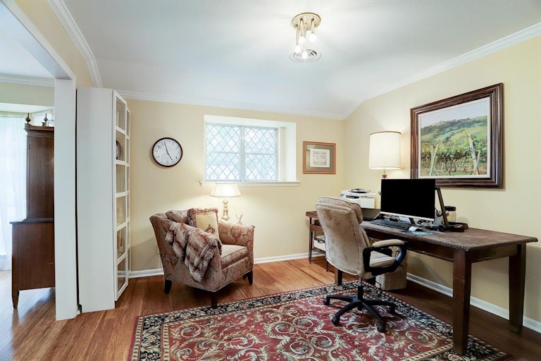 Photo 7 of 23 - 5414 Indigo St, Houston, TX 77096