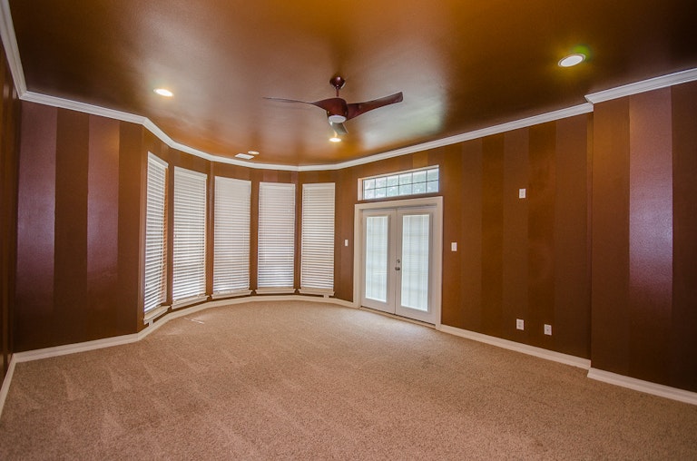 Photo 38 of 43 - 2206 Club Creek Cir, Garland, TX 75043