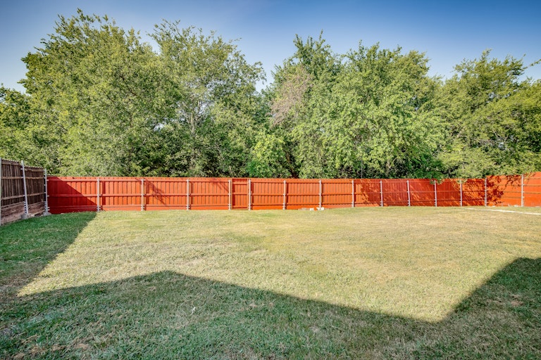 Photo 29 of 29 - 2232 Riverbirch Ln, Rockwall, TX 75032