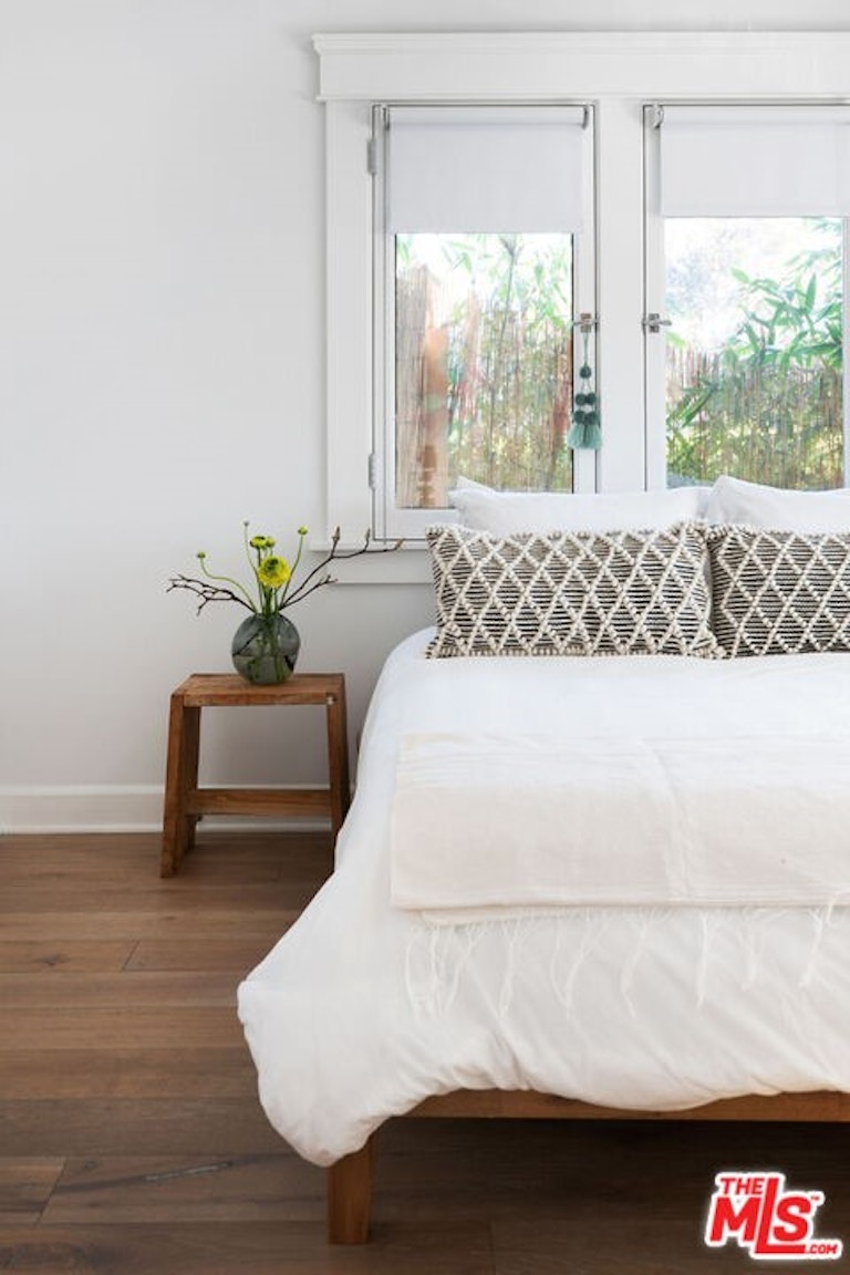 Photo 15 of 20 - 241 Windward Ave, Venice, CA 90291