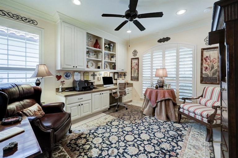 Photo 6 of 36 - 1518 Pine Chase Dr, Houston, TX 77055