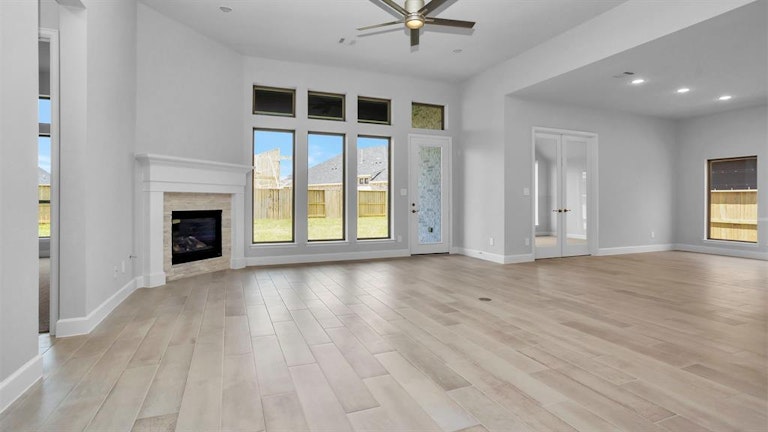Photo 3 of 30 - 9526 Sanger Way, Rosharon, TX 77583