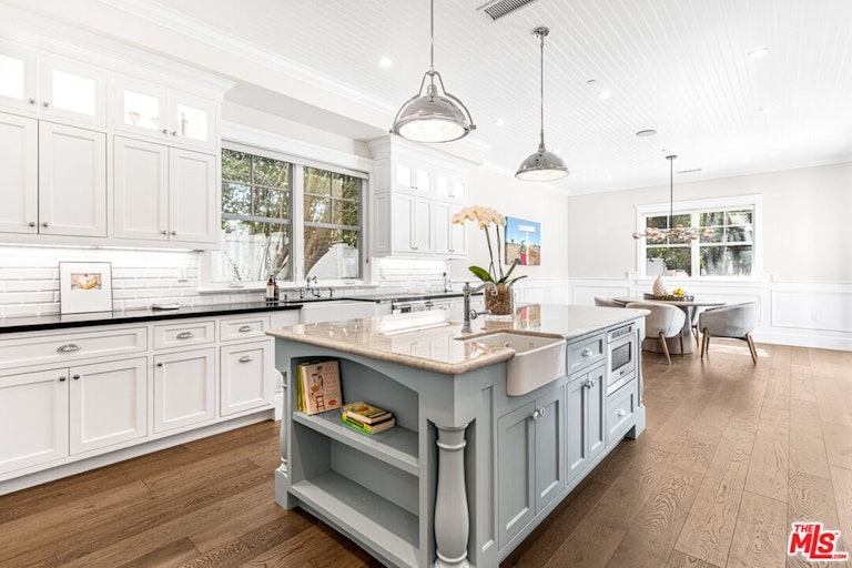 Photo 21 of 52 - 17524 Jayden Ln, Encino, CA 91316