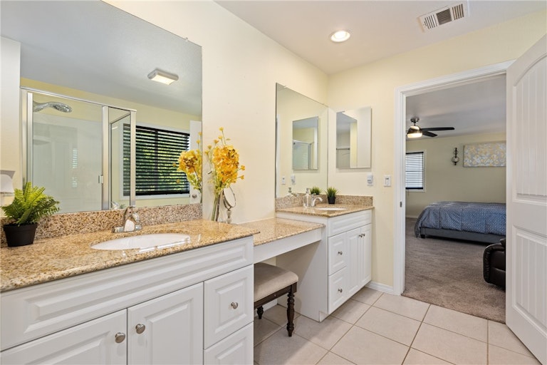 Photo 21 of 40 - 5617 Boros Dr, Austin, TX 78747
