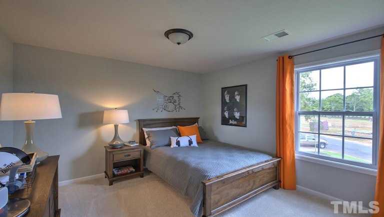 Photo 33 of 68 - 432 Bluffberry Way, Hillsborough, NC 27278