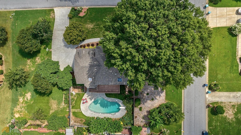 Photo 60 of 81 - 797 Oxford Ct SW, Lilburn, GA 30047