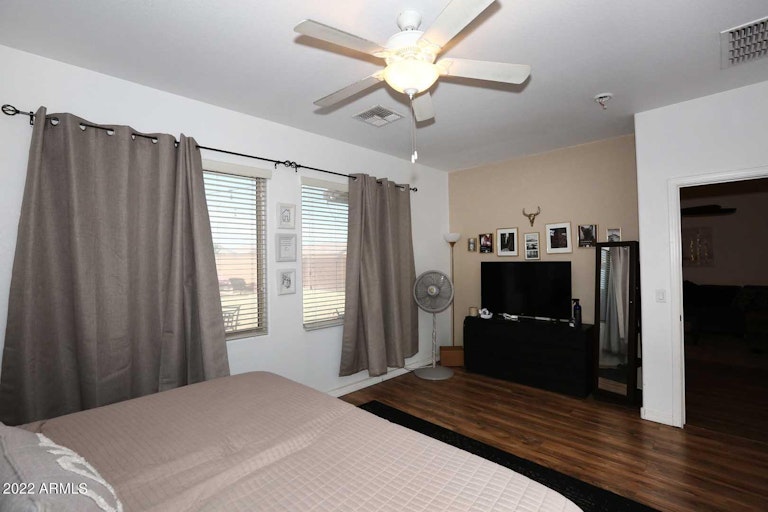Photo 25 of 53 - 18544 N Lariat Rd, Maricopa, AZ 85138