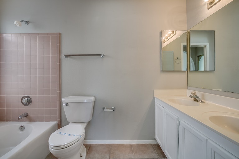 Photo 15 of 19 - 4229 E Liberty Ln, Phoenix, AZ 85048