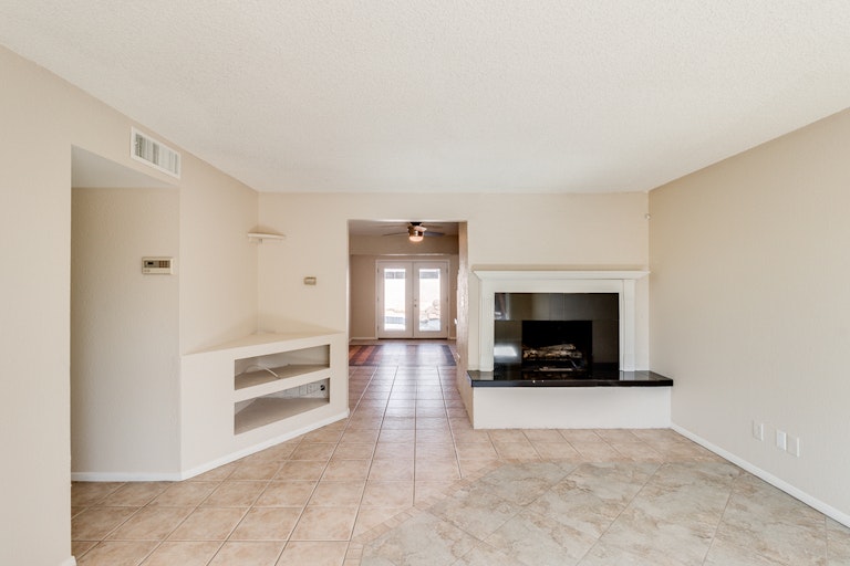 Photo 4 of 31 - 6538 W Vogel Ave, Glendale, AZ 85302