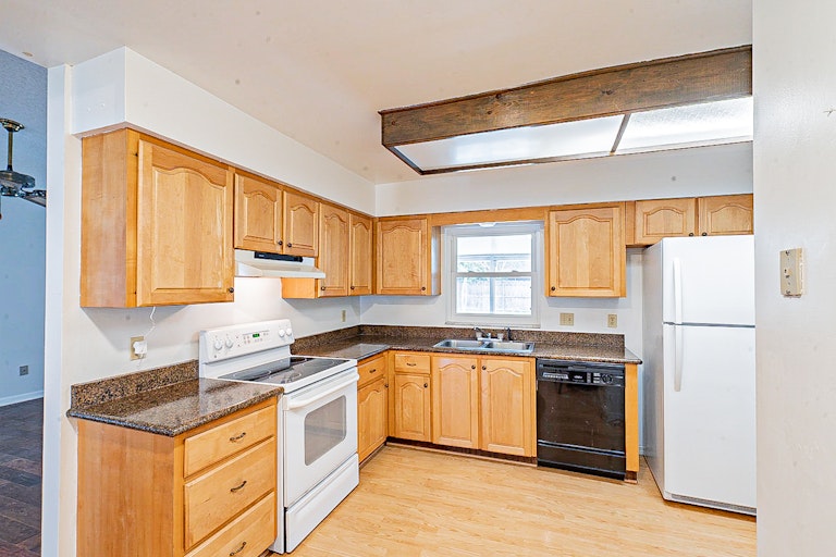 Photo 8 of 28 - 5409 Albert Dr, Winter Park, FL 32792
