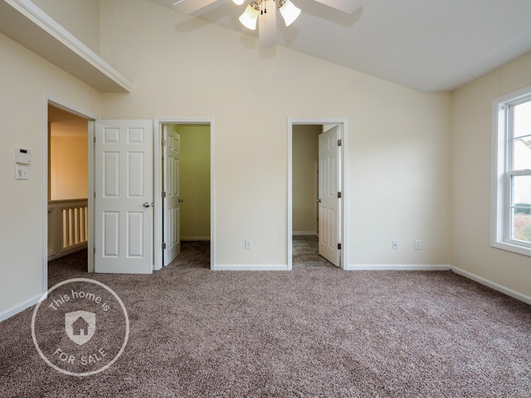 Photo 14 of 26 - 8108 Rolling Glenn Dr, Raleigh, NC 27616