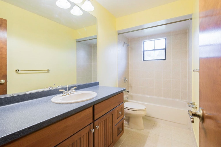 Photo 4 of 26 - 8029 Nashua Ln, Orlando, FL 32817