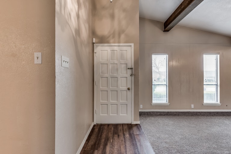 Photo 8 of 23 - 1713 Millwick St, Garland, TX 75044