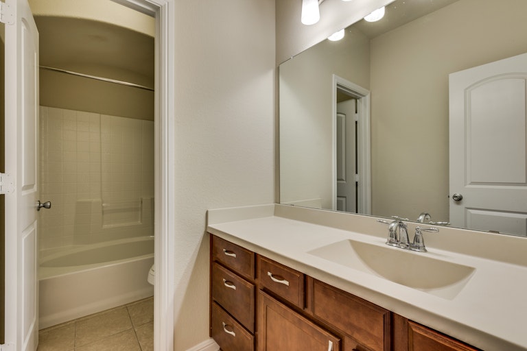 Photo 23 of 26 - 5908 Paddlefish Dr, Fort Worth, TX 76179