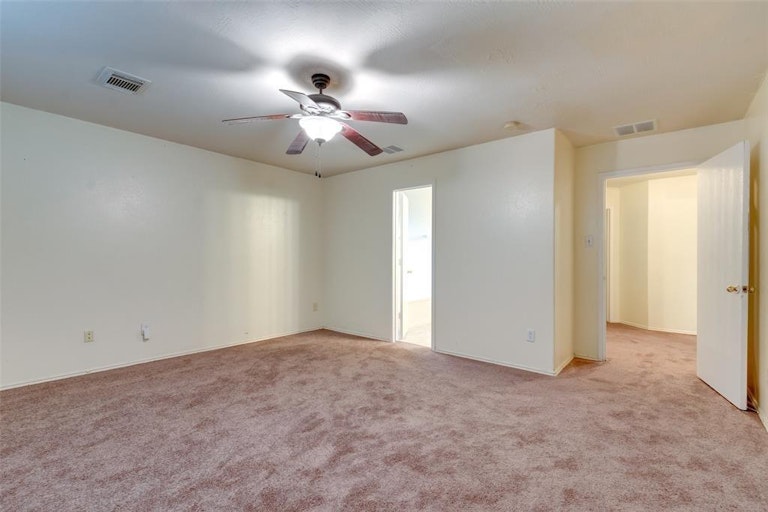 Photo 15 of 18 - 16807 Mission Ridge Ln, Houston, TX 77073