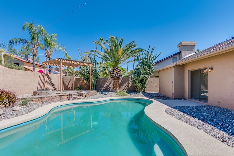 Photo 6 of 36 - 6020 W Grandview Rd, Glendale, AZ 85306