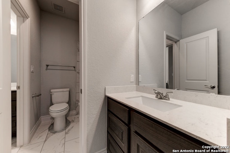 Photo 32 of 40 - 5389 Hartley Sq, Schertz, TX 78108