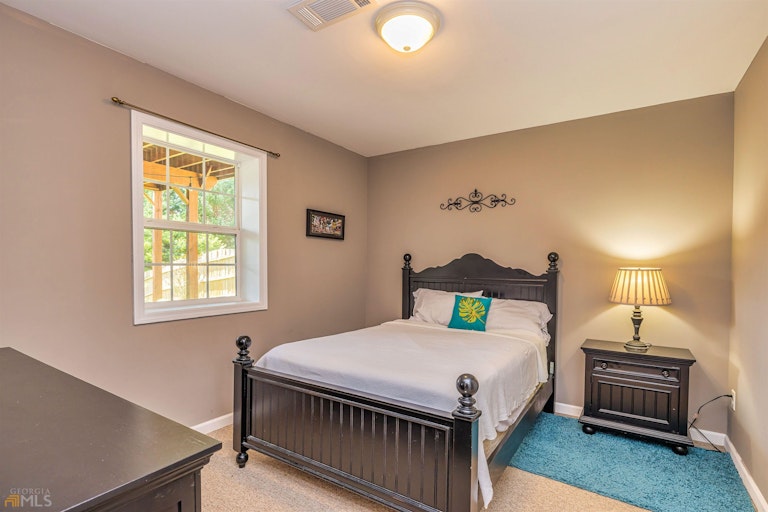 Photo 41 of 61 - 11 Rockridge Dr, Newnan, GA 30265
