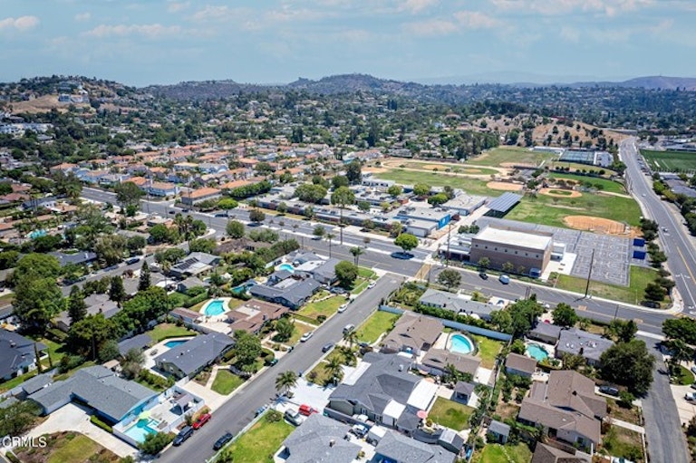Photo 32 of 36 - 18681 Spaulding Ave, Santa Ana, CA 92705
