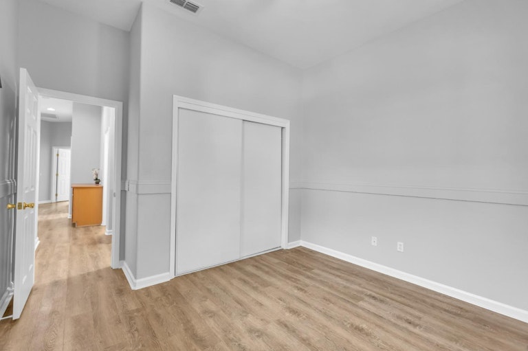 Photo 33 of 55 - 7831 Lahontan Ct, Sacramento, CA 95829