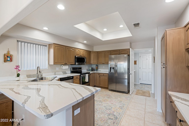 Photo 10 of 34 - 9492 E Anasazi Pl, Gold Canyon, AZ 85118