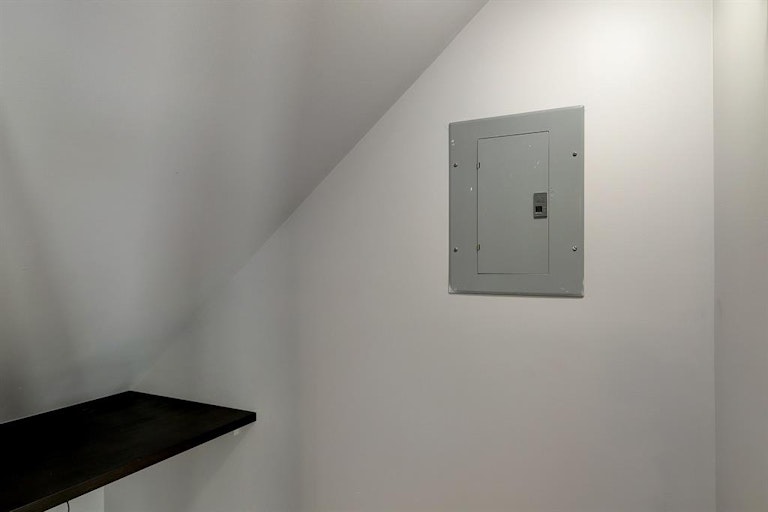 Photo 12 of 42 - 12643 Rip Van Winkle Dr, Houston, TX 77024