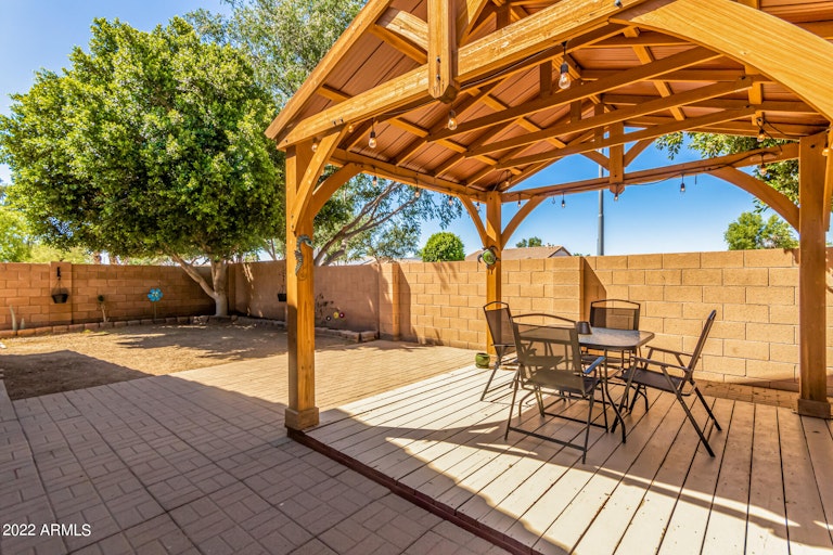 Photo 31 of 39 - 15924 W Tara Ln, Surprise, AZ 85374