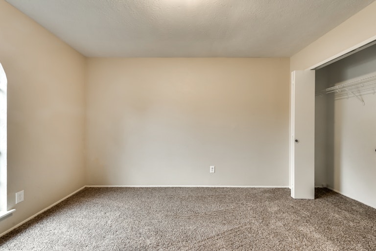 Photo 20 of 27 - 7302 Christie Ln, Dallas, TX 75249