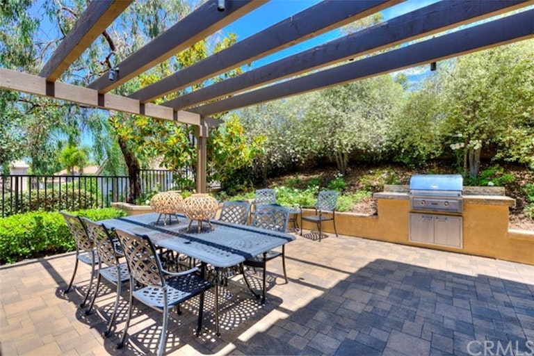Photo 1 of 50 - 28561 Camelback Rd, Trabuco Canyon, CA 92679