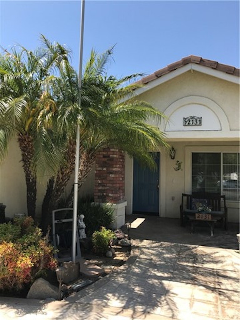 Photo 2 of 27 - 2131 Crystal Downs Dr, Corona, CA 92883