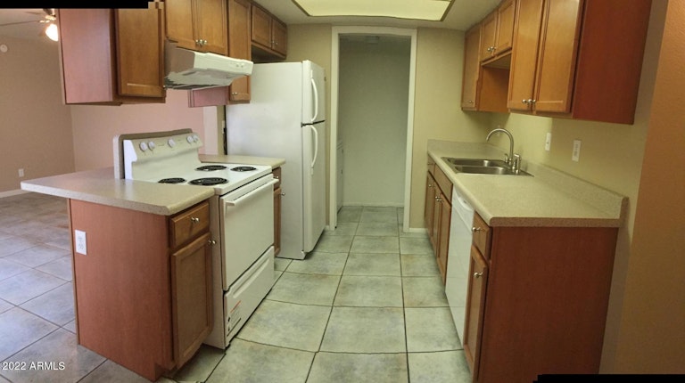 Photo 2 of 12 - 3207 W Royal Palm Rd, Phoenix, AZ 85051