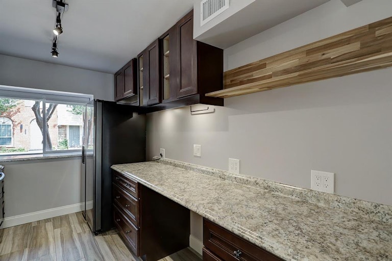 Photo 24 of 42 - 12643 Rip Van Winkle Dr, Houston, TX 77024