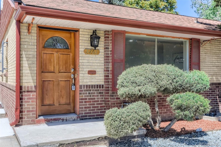 Photo 22 of 30 - 3261 Ivy St, Denver, CO 80207