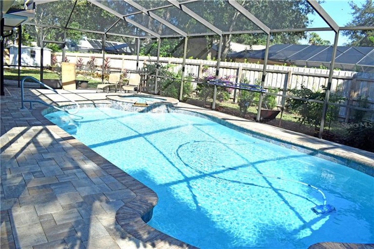 Photo 17 of 17 - 10377 Oak Leaf St, Largo, FL 33774