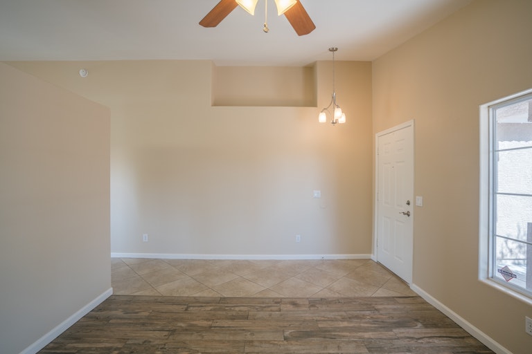 Photo 2 of 24 - 3564 W Tina Ln, Glendale, AZ 85310