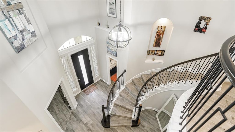 Photo 6 of 39 - 6707 Eastchester Dr, Katy, TX 77493