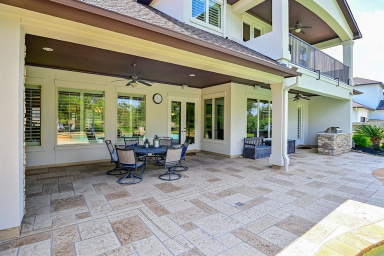 Photo 3 of 33 - 10523 Pebblecreek Xing, Katy, TX 77494