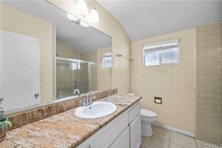 Photo 12 of 21 - 167 Palmyra Dr, San Bernardino, CA 92404