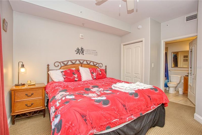 Photo 13 of 31 - 13415 Blue Heron Beach Dr #1408, Orlando, FL 32821