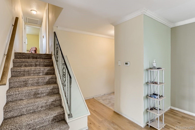 Photo 5 of 30 - 1291 Eagle St, Aurora, CO 80011