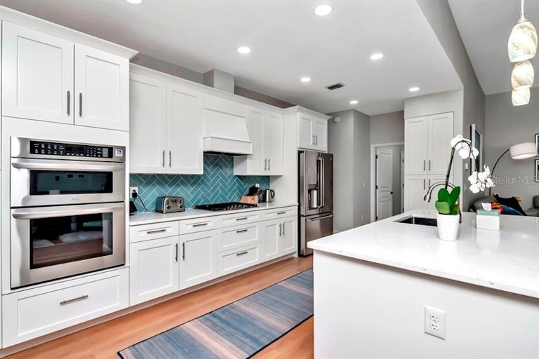 Photo 23 of 72 - 18910 Maisons Dr, Lutz, FL 33558