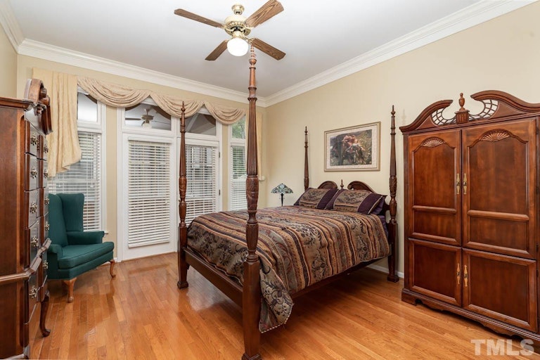Photo 15 of 26 - 105 Cumberland Green Dr, Cary, NC 27513