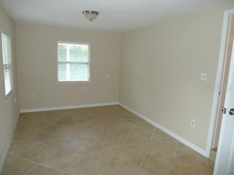 Photo 9 of 13 - 1313 Pennsylvania Ave, Palm Harbor, FL 34683