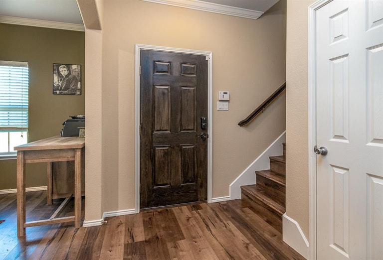 Photo 6 of 29 - 1300 Honeywood Ln, Royse City, TX 75189