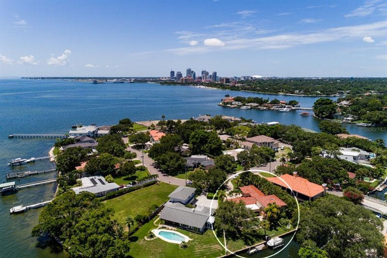 Photo 1 of 60 - 145 Bay Point Dr NE, Saint Petersburg, FL 33704