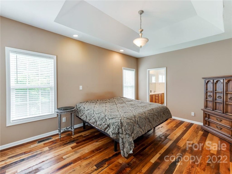Photo 15 of 30 - 1801 Charles Raper Jonas Hwy, Mount Holly, NC 28120