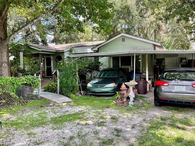 Photo 1 of 18 - 11114 58th St N, Pinellas Park, FL 33782