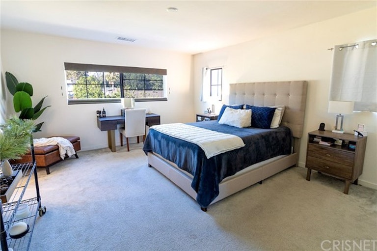 Photo 19 of 35 - 13412 N Manzanillo Ln, Sylmar, CA 91342
