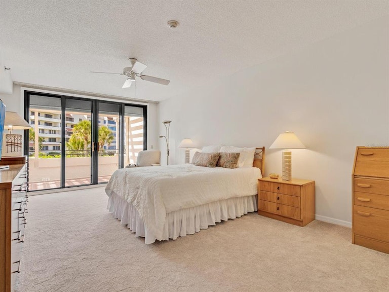 Photo 15 of 39 - 1485 Gulf Of Mexico Dr #103, Longboat Key, FL 34228